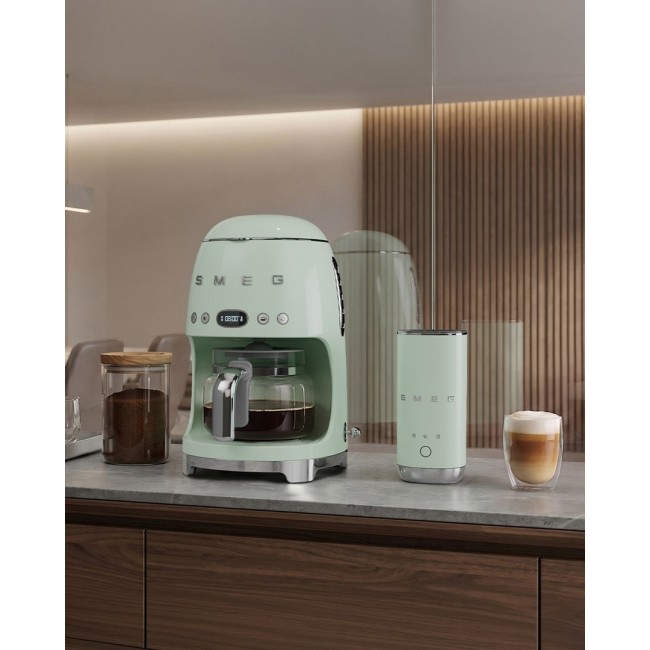 Smeg MFF02PGEU milk frother/warmer Automatic milk frother/warmer Green