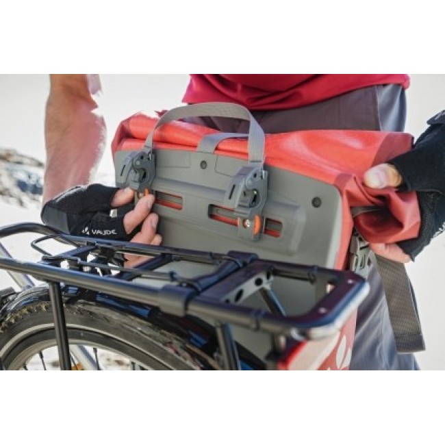 VAUDE Aqua Back Saddle Bicycle bag 48 L Fabric, Polyurethane Black
