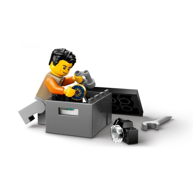 LEGO CITY 60447 Off-Road 4x4 Mountain Truck LEGO CITY 60447 Off-Road 4x4 Mountain Truck