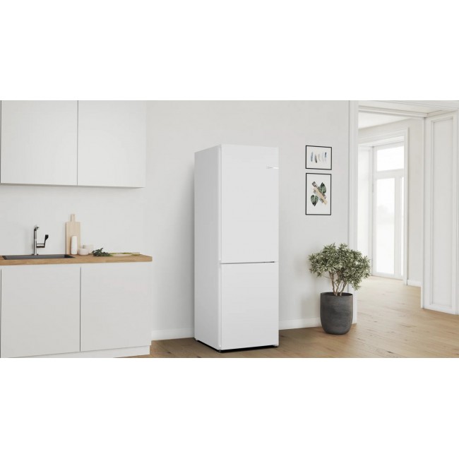 Bosch Serie 4 KGN362WDF fridge-freezer Freestanding 321 L D White Bosch Serie 4 KGN362WDF fridge-freezer Freestanding 321 L D White