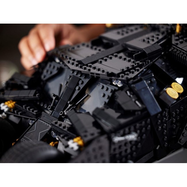 LEGO SUPER HEROES 76240 BATMOBILE TUMBLER LEGO SUPER HEROES 76240 BATMOBILE TUMBLER