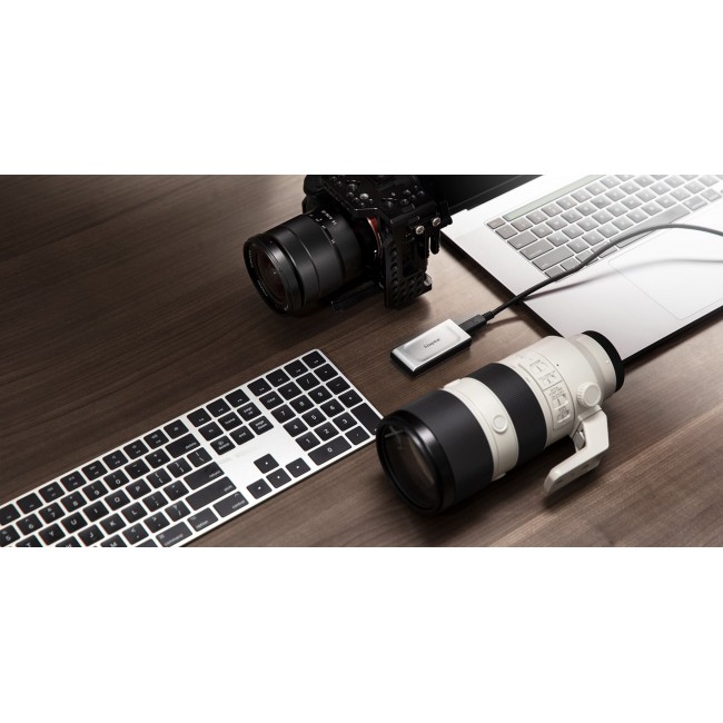 Kingston - SSD - USB 3.2 Gen 2x2 Kingston - SSD - USB 3.2 Gen 2x2