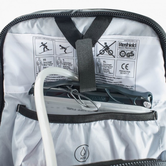 EVOC FR Trail Blackline backpack Cycling backpack Black