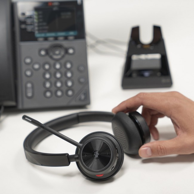 Poly Voyager 4320-M +USB-A to USB-C Cable +BT700 dongle