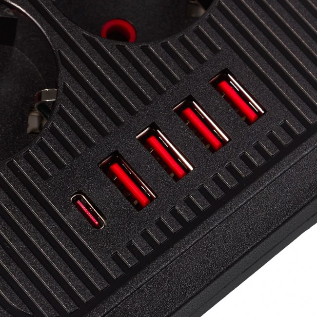 Maclean power strip, 6 socket extension + 4xUSB, 110-240V AC 50/60Hz, 2.1A max 2500W, 1.5 m, black, MCE389 B