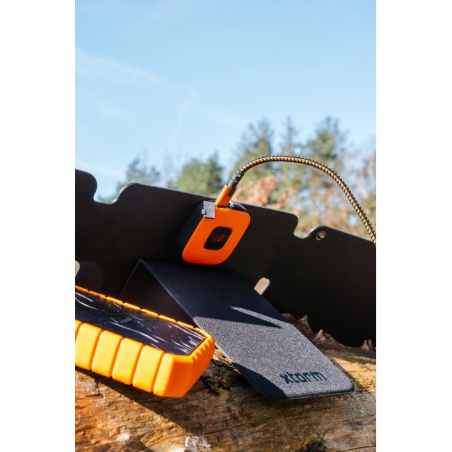 Xtorm SolarBooster 28W - Foldable Solar Panel