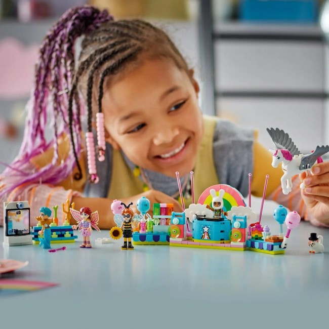 LEGO FRIENDS 42661 Costume Party with Unicorn & Fairy LEGO FRIENDS 42661 Costume Party with Unicorn & Fairy
