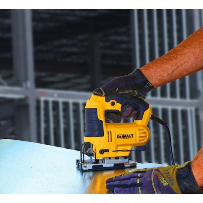 DeWALT DWE349-QS power jigsaw 2.4 kg DeWALT DWE349-QS power jigsaw 2.4 kg
