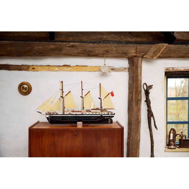 LEGO ICONS 10335 Endurance LEGO ICONS 10335 Endurance