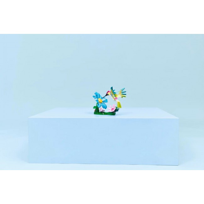 LEGO CREATOR 3 IN 1 31384 Wild Animals: Colorful Hummingbird