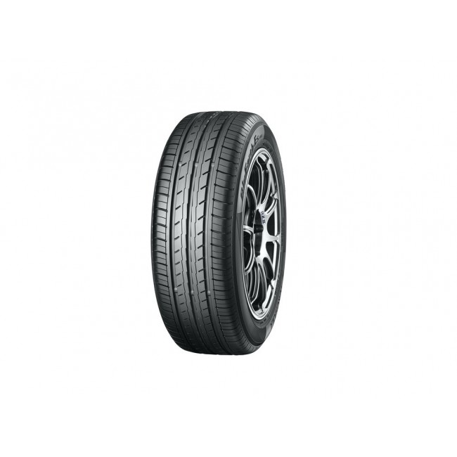 Yokohama BluEarth-ES ES32 195/60 R16 40.6 cm (16 Yokohama BluEarth-ES ES32 195/60 R16 40.6 cm (16