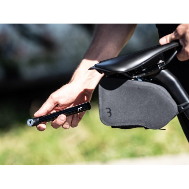 BBB Cycling SingleShot Black Hand air pump