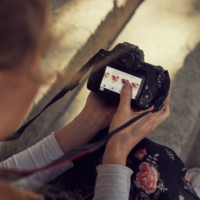 Canon EOS 250D+EF-S 18-55mm SLR Camera Kit 24.1 MP CMOS 6000 x 4000 pixels Black