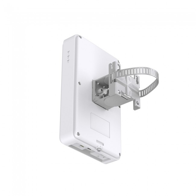 TP-Link 5G Outdoor Router Build-In 5G Modem 5G wireless router 2.5 Gigabit Ethernet White
