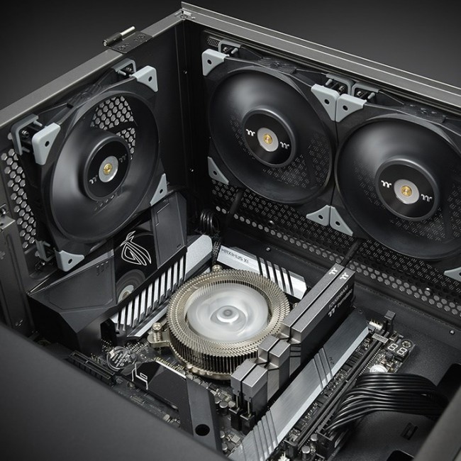 Thermaltake TOUGHFAN 14 Computer case Fan 14 cm Black 2 pc(s) Thermaltake TOUGHFAN 14 Computer case Fan 14 cm Black 2 pc(s)