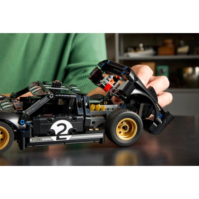 LEGO TECHNIC 42223 1966 Ford GT40 MKII Race Car