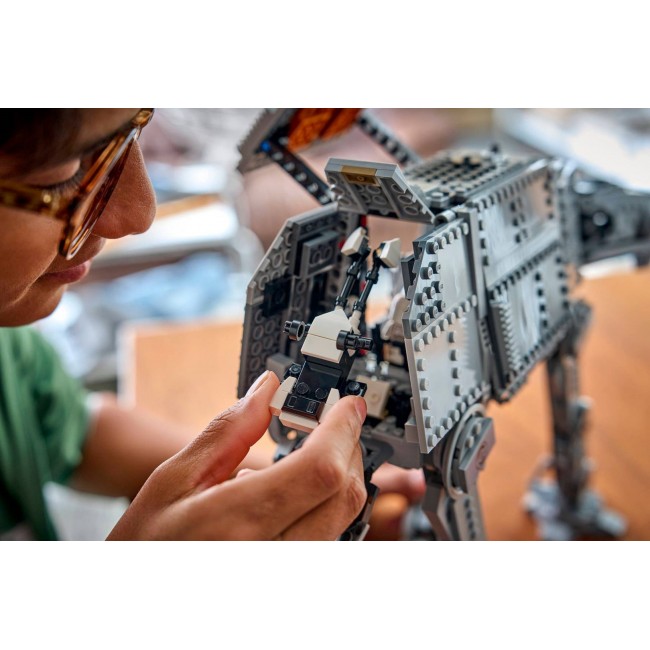 LEGO STAR WARS 75454 Imperial Remnant AT-AT with INT-4