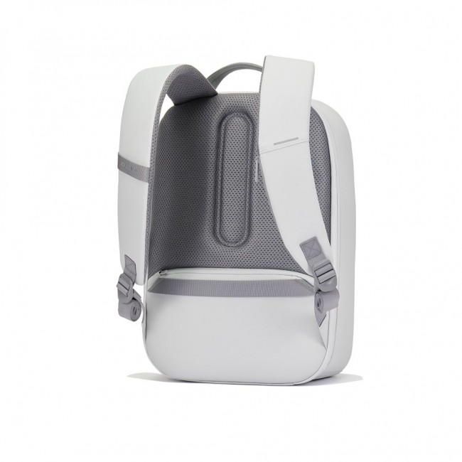XD DESIGN ANTI-THEFT BACKPACK BOBBY EDGE WHITE P/N: P706.2503 XD DESIGN ANTI-THEFT BACKPACK BOBBY EDGE WHITE P/N: P706.2503