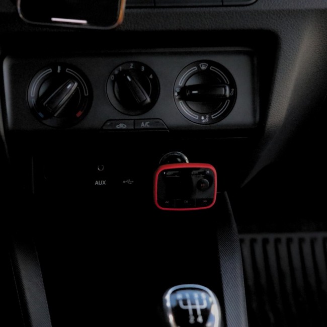 Savio Bluetooth FM Transmiter TR-10 87.6 - 107.9 MHz Black Savio Bluetooth FM Transmiter TR-10 87.6 - 107.9 MHz Black
