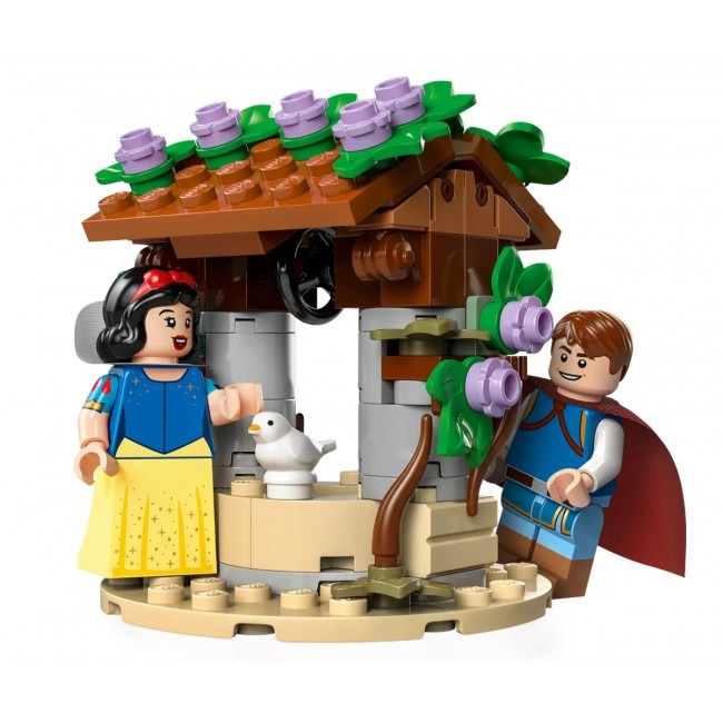 LEGO DISNEY 43242 Snow White and the Seven Dwarfs' Cottage LEGO DISNEY 43242 Snow White and the Seven Dwarfs' Cottage