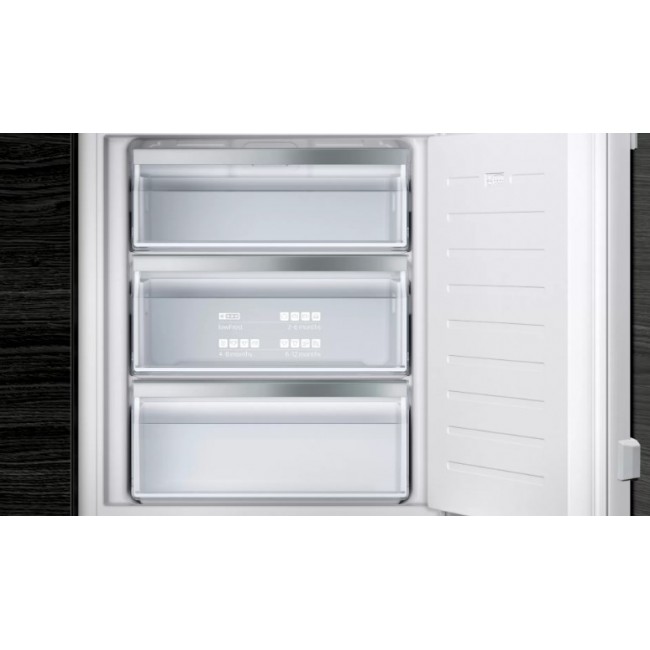 Siemens iQ500 GI11VADE0 freezer Upright freezer Built-in 72 L E White