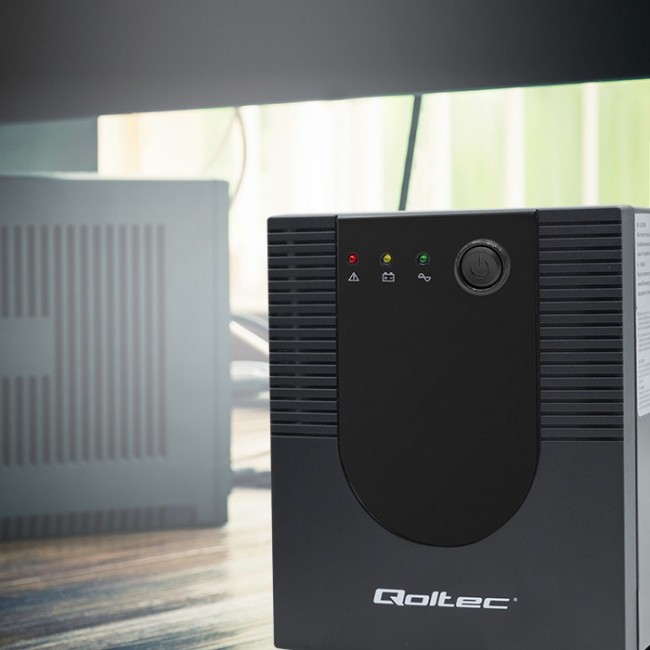 Qoltec 53777 uninterruptible power supply (UPS) Line-Interactive 2 kVA 1200 W 4 AC outlet(s)