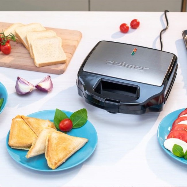 Toaster ZSM7900 3-in-1 900 Watt Black-Silver