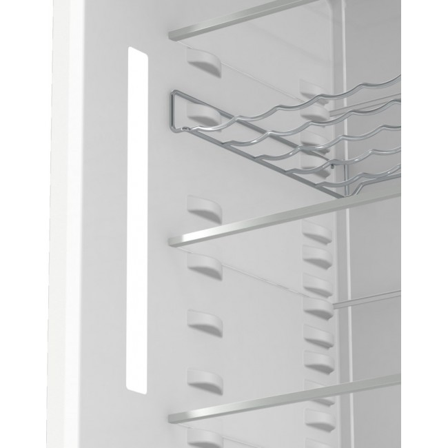 Gorenje Kombinerade kyl/fryssk p NRKI619D61WFE BK070