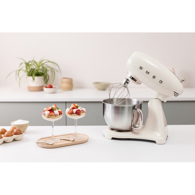 Smeg SMF05CREU mixer Stand mixer 1000 W Cream