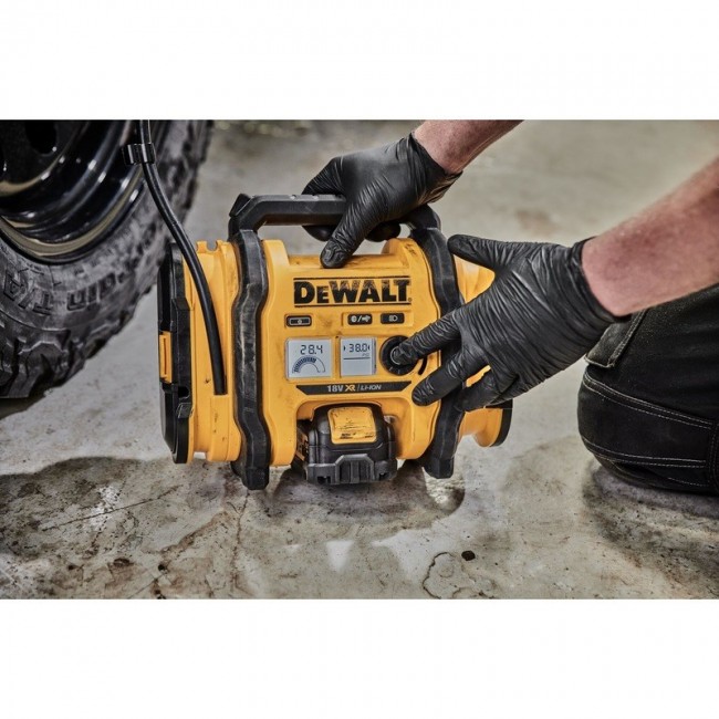 DeWALT DCC018N air compressor DeWALT DCC018N air compressor