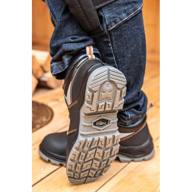 NEO tools 82-027 safety footwear