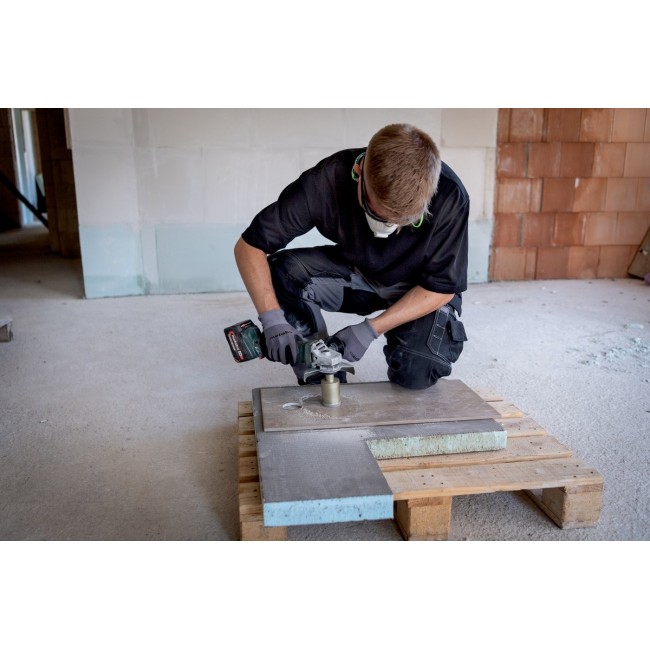 Metabo W 18 L BL 9-125 angle grinder 12.5 cm 10000 RPM 1.5 kg Metabo W 18 L BL 9-125 angle grinder 12.5 cm 10000 RPM 1.5 kg