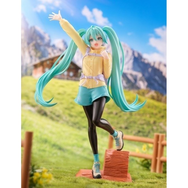 BANPRESTO HATSUNE MIKU HOLIDAY MEMORIES - MOUNTAIN CLIMBING BANPRESTO HATSUNE MIKU HOLIDAY MEMORIES - MOUNTAIN CLIMBING