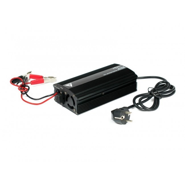 AZO Digital 12 V mains charger for BC-20 20A batteries (230V/12V) 3 charge stages