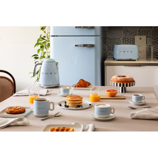 SMEG pastel blue kettle KLF03PBEU