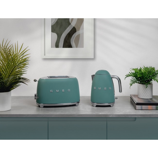 Smeg TSF01EGMEU toaster 6 2 slice(s) 950 W Chrome, Green