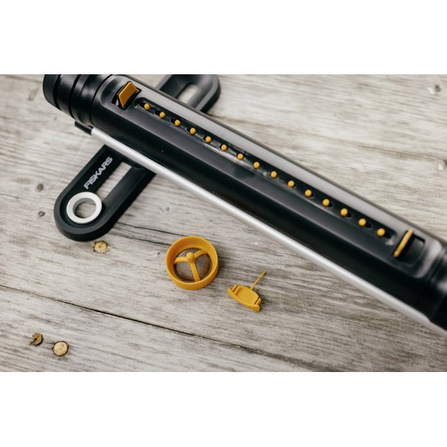 FISKARS M X-SERIES OSCILLATING SPRINKLER