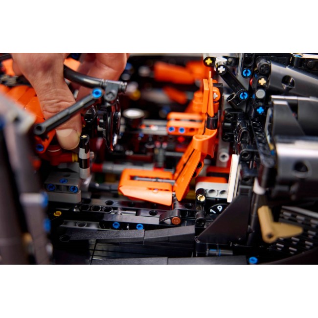 LEGO TECHNIC 42232 Koenigsegg Sadair's Spear Megacar