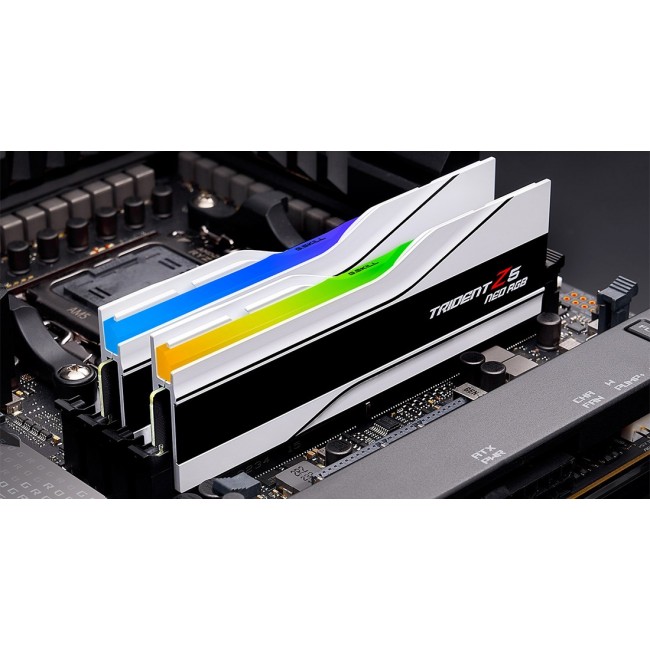 Memory RAM G.SKILL 32GB kit DDR5 6000 CL28 Trident Z5 Neo RGB AMD EXPO