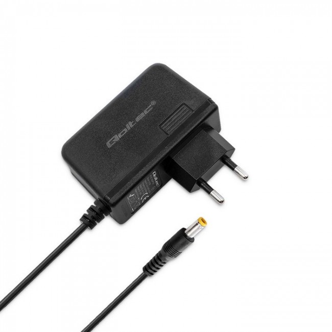 Qoltec 51034 power adapter/inverter Indoor 19 W Black