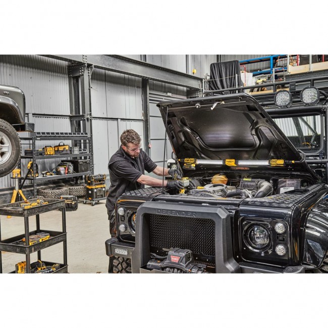 DEWALT. LAMPA LED 18V PODWIESZANA DCL045