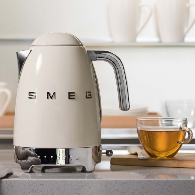 Smeg 50's Style Kettles KLF04CREU Cream Smeg 50's Style Kettles KLF04CREU Cream