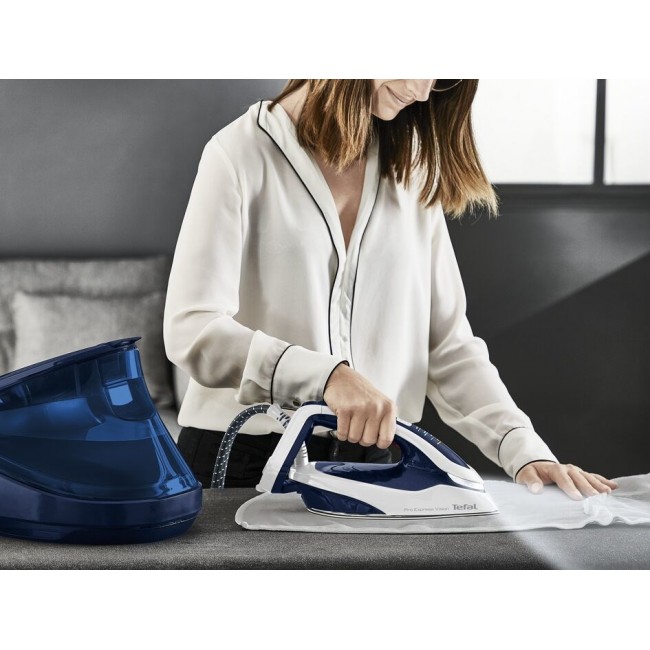 Tefal Pro Express Vision GV9812 3000 W 1.1 L Durilium AirGlide Autoclean soleplate Blue, White Tefal Pro Express Vision GV9812 3000 W 1.1 L Durilium AirGlide Autoclean soleplate Blue, White