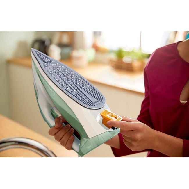 Philips 7000 series DST7012/70 iron Steam iron SteamGlide Plus soleplate 2600 W Green, Grey Philips 7000 series DST7012/70 iron Steam iron SteamGlide Plus soleplate 2600 W Green, Grey