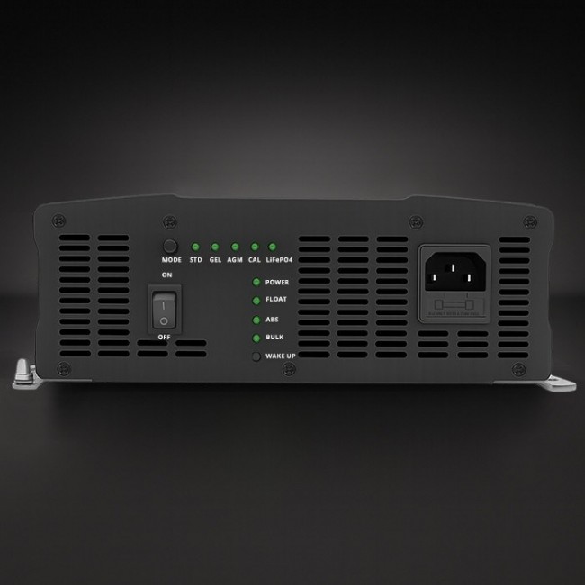 Qoltec Smart Professional Monolith Battery Charger for LiFePO4 AGM GEL SLA batteries | 90A | 12V | Fast charging Qoltec Smart Professional Monolith Battery Charger for LiFePO4 AGM GEL SLA batteries | 90A | 12V | Fast charging