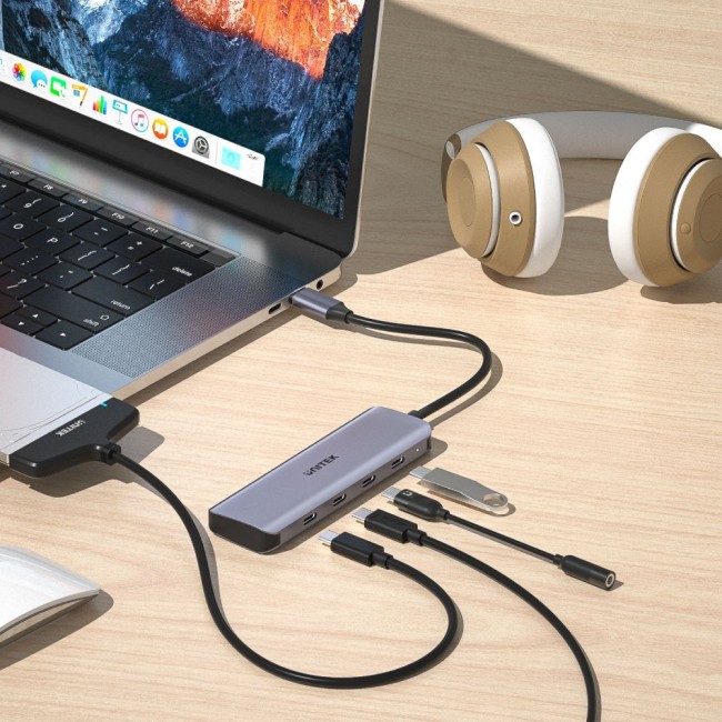 UNITEK uHUB Q4 USB 3.2 Gen 1 (3.1 Gen 1) Type-C 5000 Mbit/s Grey
