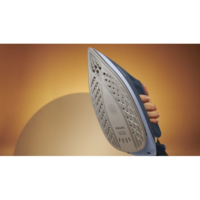 Philips 6000 series PSG6042/20 steam ironing station 2400 W 1.8 L SteamGlide Advanced Blue Philips 6000 series PSG6042/20 steam ironing station 2400 W 1.8 L SteamGlide Advanced Blue