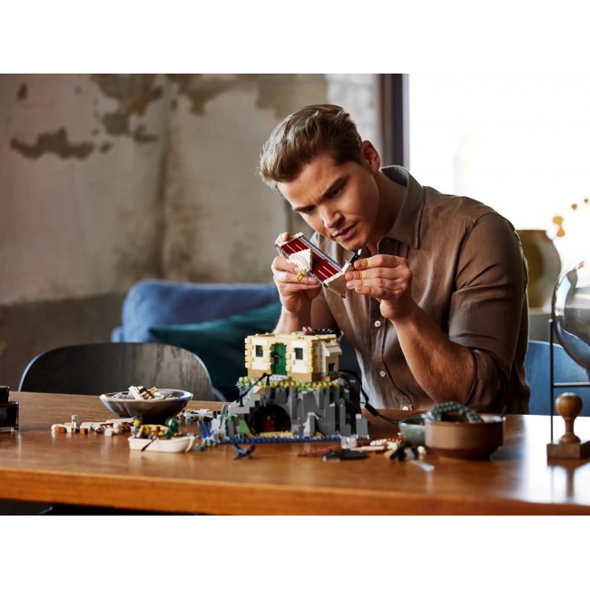 LEGO IDEAS 21335 MOTORIZED LIGHTHOUSE LEGO IDEAS 21335 MOTORIZED LIGHTHOUSE