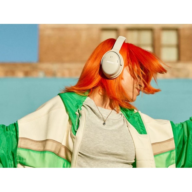 Bose QuietComfort Headset Wired & Wireless Head-band Music/Everyday Bluetooth White