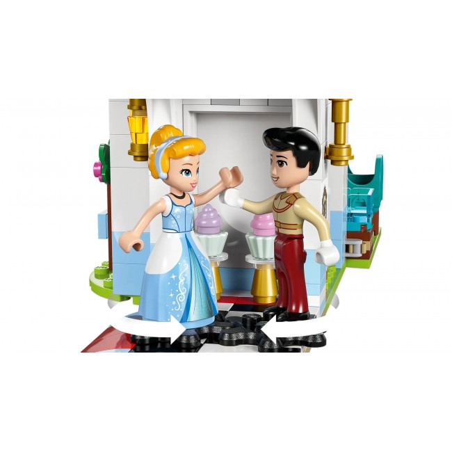 LEGO DISNEY PRINCESS 43275 Cinderella's Castle and Horse Carriage